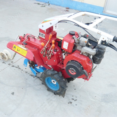 大姜开沟培土机